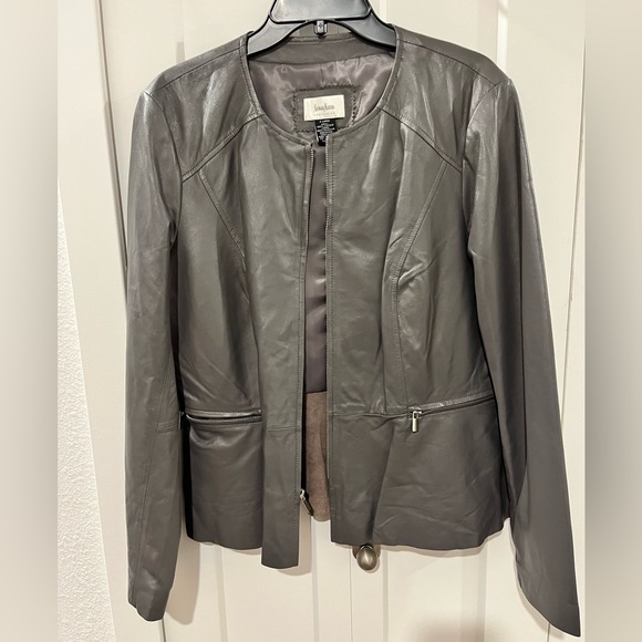 NEIMAN MARCUS PRE-LOVED AUTHENTIC GREY SUPPLE GENUINE LEATHER JACKET - Picture 4 of 17